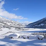 Alojamento de Turismo Rural Bauernhof Oberscheffau Neukirchen am Großvenediger